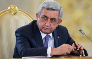 Ermənistanda hökumət böhranı qubernatorlara çatdı - 