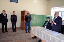 Əhəd Abıyev Kəmərqaya kənd sakinləri ilə görüşdü - Əhəd Abıyev Kəmərqaya kənd sakinləri ilə görüşdü -