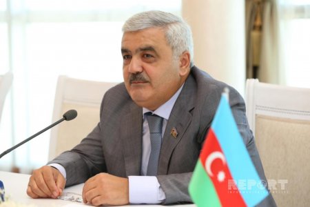 Rövnəq Abdullayev yenidən AFFA prezidenti seçilib