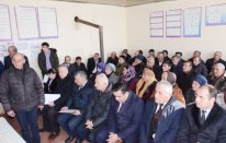 Əhəd Abıyev Qabaqtəpə kənd sakinləri ilə görüşüb Əhəd Abıyev Qabaqtəpə kənd sakinləri ilə görüşüb
