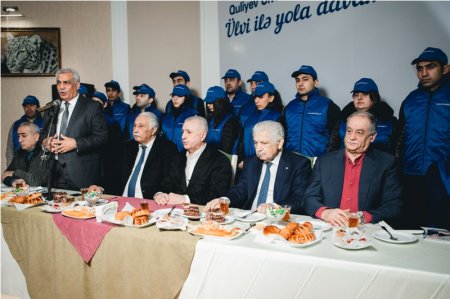 Yasamalda möhtəşəm görüş - Seçicilər Ülvi Quliyevə səs verəcəklər - Yasamalda möhtəşəm görüş - Seçicilər Ülvi Quliyevə səs verəcəklər -