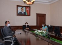 İcra başçısı məktəb direktorları ilə onlayn konfrans keçirdi İcra başçısı məktəb direktorları ilə onlayn konfrans keçirdi