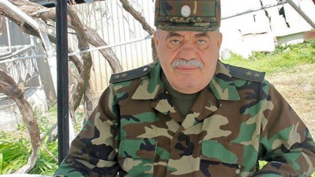 Daha bir erməni generalı 