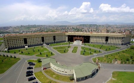 Ermənistan müdafiə nazirinin daha bir müavini istefa verib