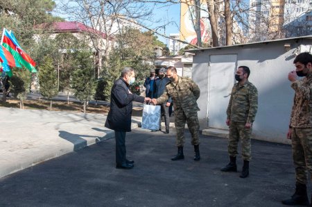 Nərimanovda Vətən Müharibəsinin iştirakçıları və qaziləri ilə görüş keçirilib - Nərimanovda Vətən Müharibəsinin iştirakçıları və qaziləri ilə görüş keçirilib -