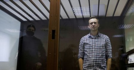 Aleksey Navalnı xəstəxanaya köçürülüb