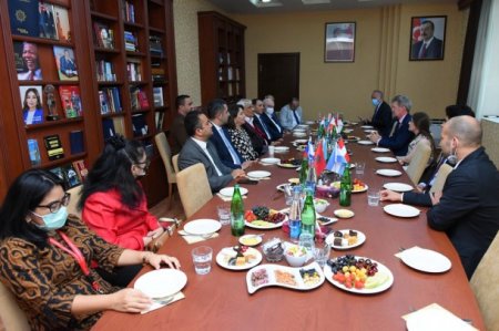 ADU-da "Məzun günü" keçirildi -