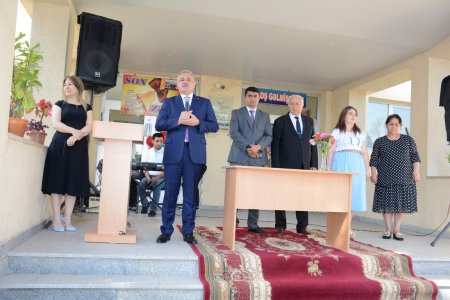 İcra başçısı məzunları təbrik etdi İcra başçısı məzunları təbrik etdi