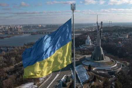 Ukraynanın Avropa İttifaqına namizədlik statusu təsdiqləndi 