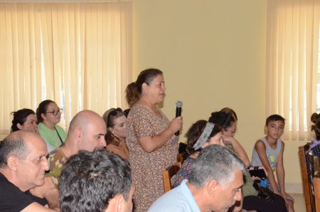 İcra başçısı Lökbatan qəsəbəsində səyyar qəbul keçirib