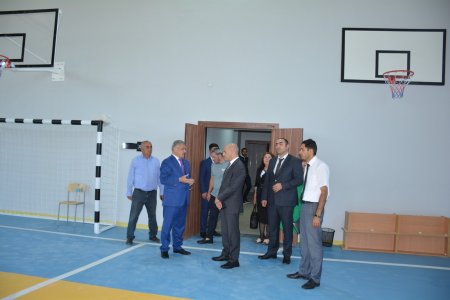 İcra başçısı Xoruzlu kəndində tikilən yeni məktəb binasına baş çəkib 