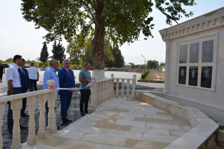 İcra başçısı Xoruzlu kəndində tikilən yeni məktəb binasına baş çəkib 