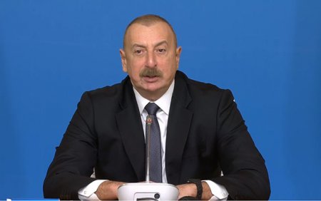 İlham Əliyev Moskvada parada getməyəcək