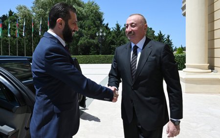Prezident Əl Şaraa ilə görüşdü -