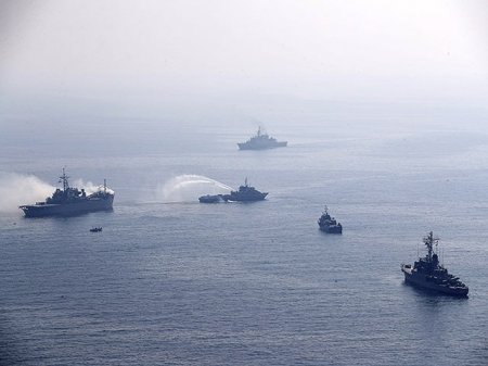 "Euronews" ifşa etdi: İran və Rusiya dəniz sanksiyalarını gizli yollarla yarır