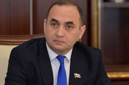 “Müavinətləri verə-verə insanları ələbaxımlılığa öyrədirik” −
