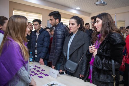 Azercell Qərbi Kaspi Universitetində tələbələrə dəstək oldu