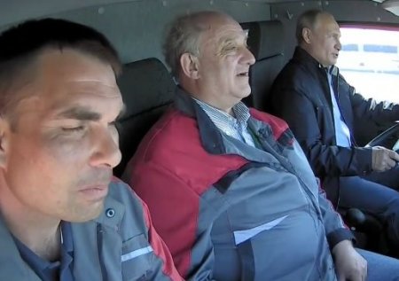 Rusiya “Krım körpüsü”nü açdı, Putin KamAZ sürdü - 