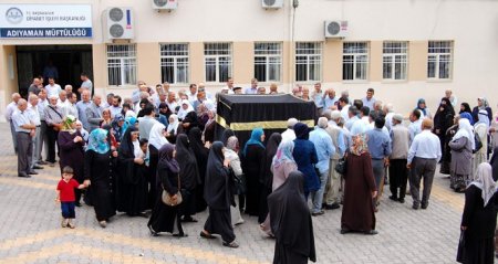 Türkiyədə səyyar "Kəbə" - Limitsiz şeytanı daşlamaq mümkündür - 