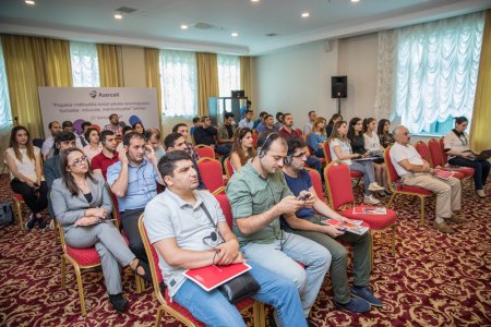 Azercell jurnalistlər üçün seminar təşkil etdi 