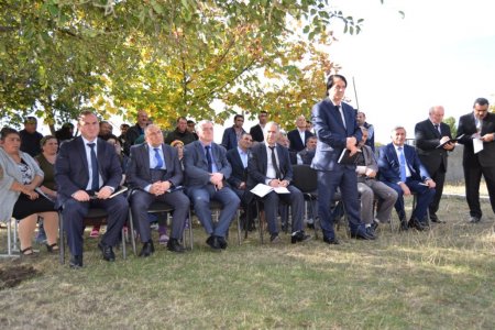 İsmayıllının icra başçısı Uştal kəndində vətəndaşlarla görüşdü - 