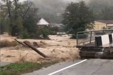 Soçidən dəhşətli görüntülər, fövqəladə vəziyyət elan edildi - 