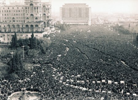 Qorbaçovun heç vaxt dil tapa bilmədiyi deputat - 