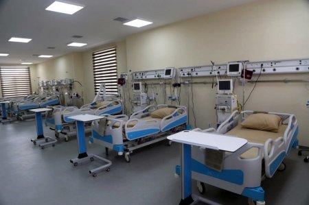 Müdafiə naziri cəbhəboyu zonada yeni tikilən hərbi hospitalın açılışında olub