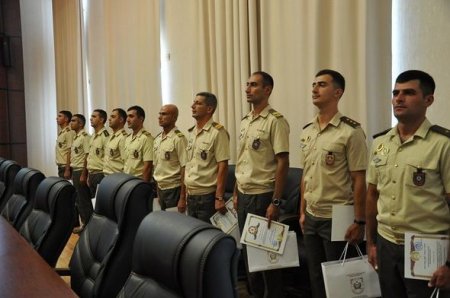 Nazir müavini və qəzada ölən pilotu axtaran FHN-çilər təltif edildilər - 