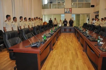 Nazir müavini və qəzada ölən pilotu axtaran FHN-çilər təltif edildilər - 