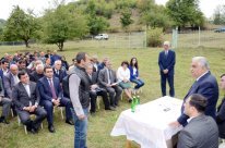 Əhəd Abıyev Suqovuşan kənd sakinləri ilə görüşdü - Əhəd Abıyev Suqovuşan kənd sakinləri ilə görüşdü -
