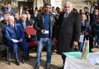 İcra başçısı Quşçu qəsəbəsində sakinlərlə görüşdü - İcra başçısı Quşçu qəsəbəsində sakinlərlə görüşdü -