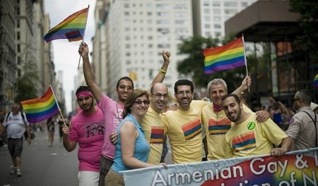 On minlərlə homoseksual və müsəlman Ermənistana axın edir?