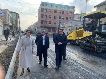 İradə Gülməmmədova yolların təmir və bərpa işləri ilə tanış olub İradə Gülməmmədova yolların təmir və bərpa işləri ilə tanış olub