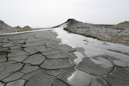 Abşeron rayonunda Palçıq Vulkanları Turizm Kompleksinin təməli qoyulub