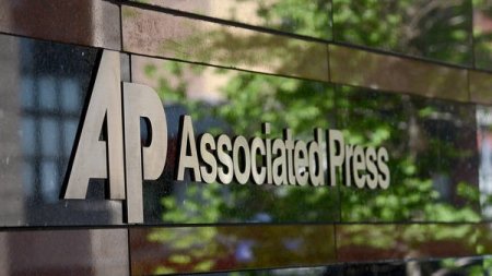 “Associated Press” bu səbəbdən jurnalisti işdən qovdu