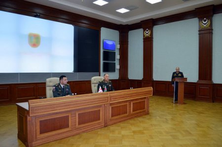 Kərim Vəliyev Bakıda gürcüstanlı general-mayor ilə görüşdü - 