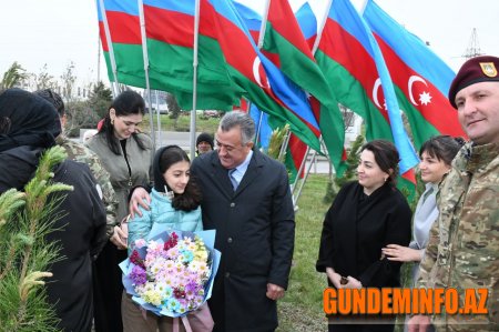 Abşeronda “Heydər Əliyev İli” çərçivəsində ağacəkmə aksiyası keçirilib - 