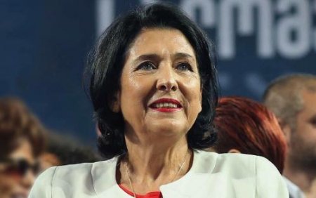 Gürcüstan prezidentinə qarşı impiçment prosesi başladılır