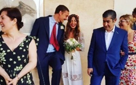 Həyat yoldaşı Nizami Piriyevdən boşanıb -