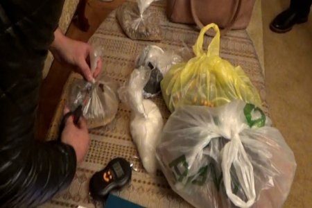 Azərbaycana İrandan gətirilən 29 kq narkotiki qəbul edən şəxs saxlanılıb - 