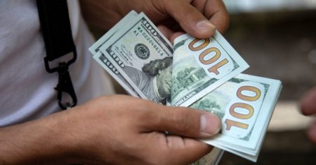 Mərkəzi Bank dollar satışına başlayacağını istisna etmədi - 