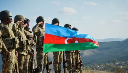 Azərbaycan hərbçiləri rus dilində təlimdən imtina etdi 